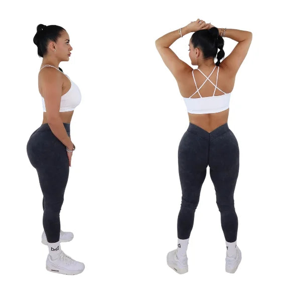 V back scrunch leggings: How to style them and why they are a trend