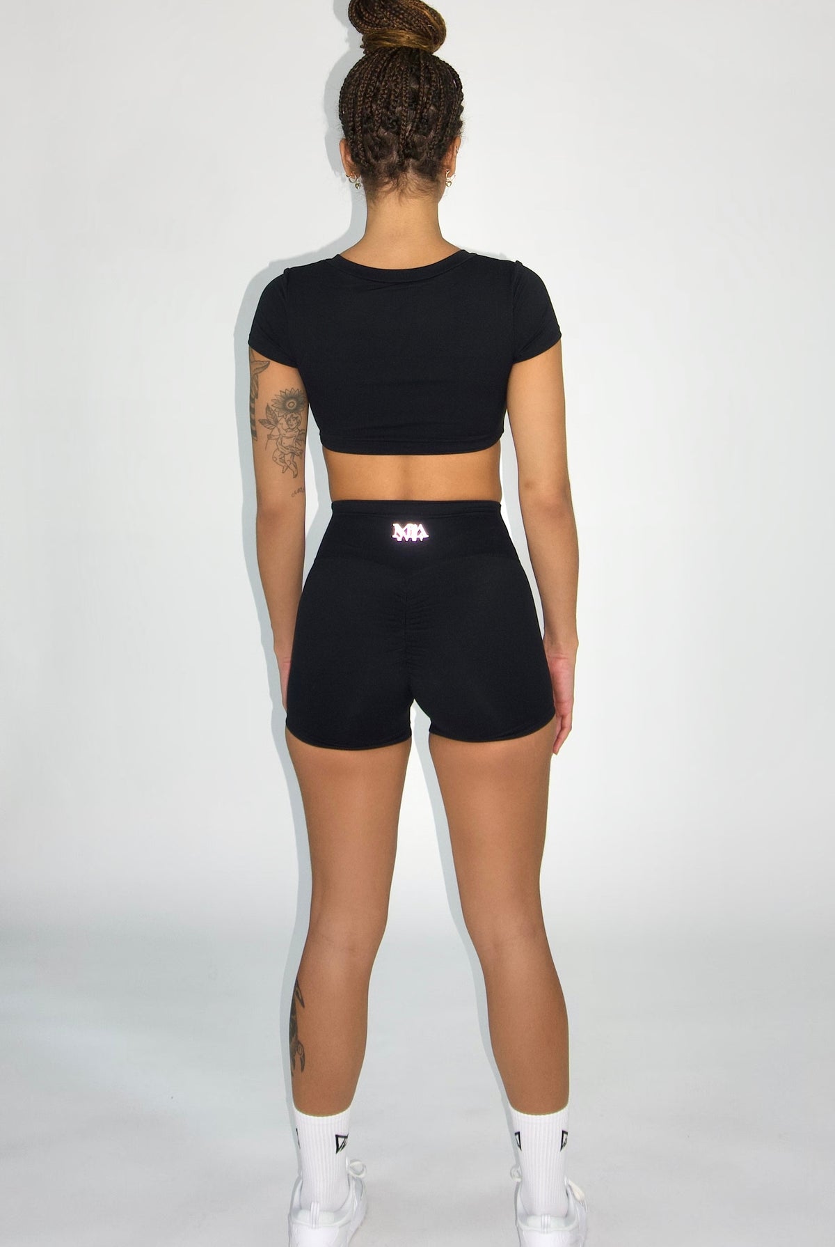 MILA MVMT Sportswear Emmie Short Sleeve Crop Top Sports Bra & Emmie Shorts Leggings Black
