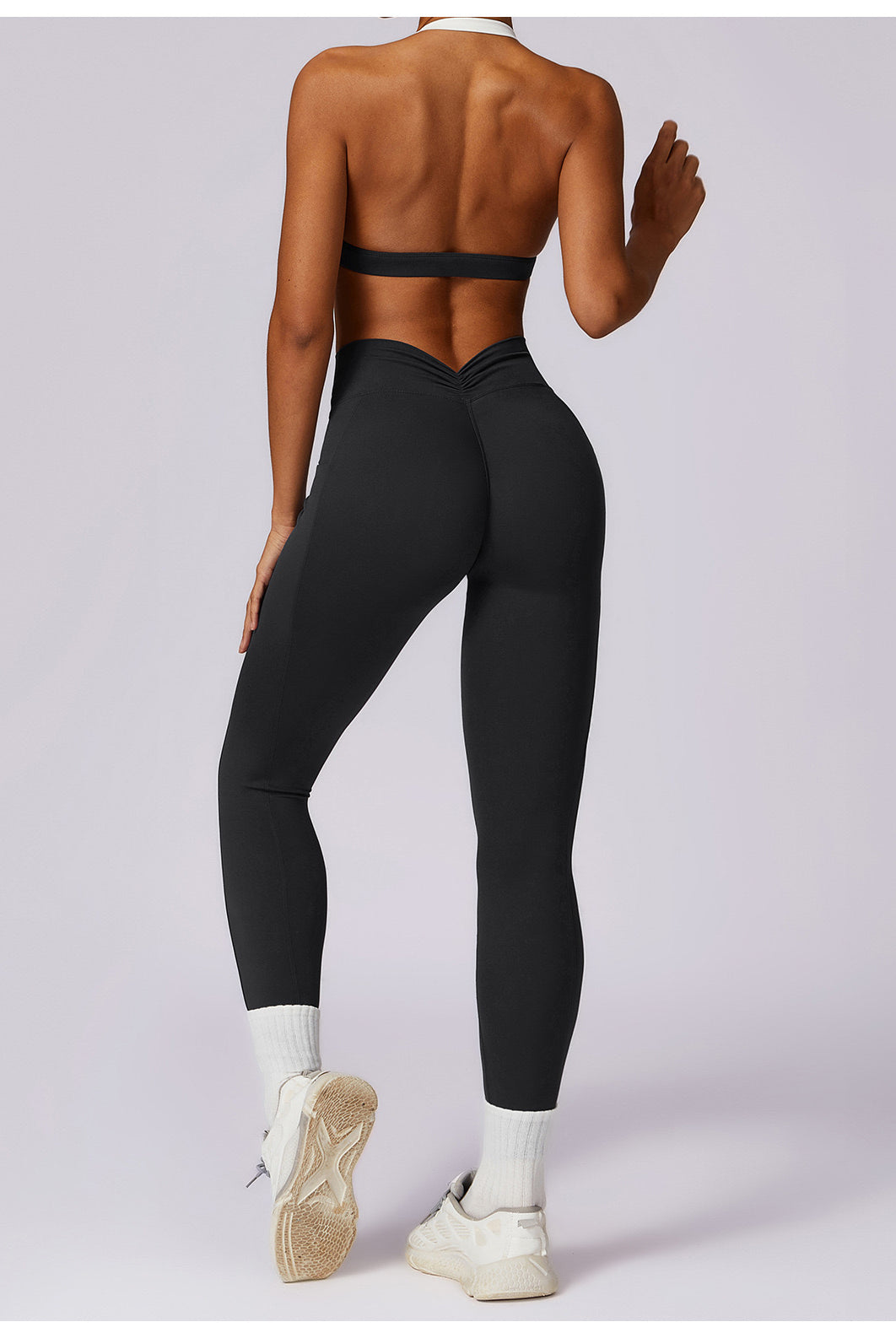 Jenna Contrast Sports Bra and Pocket Leggings Set - Black MILA MVMT