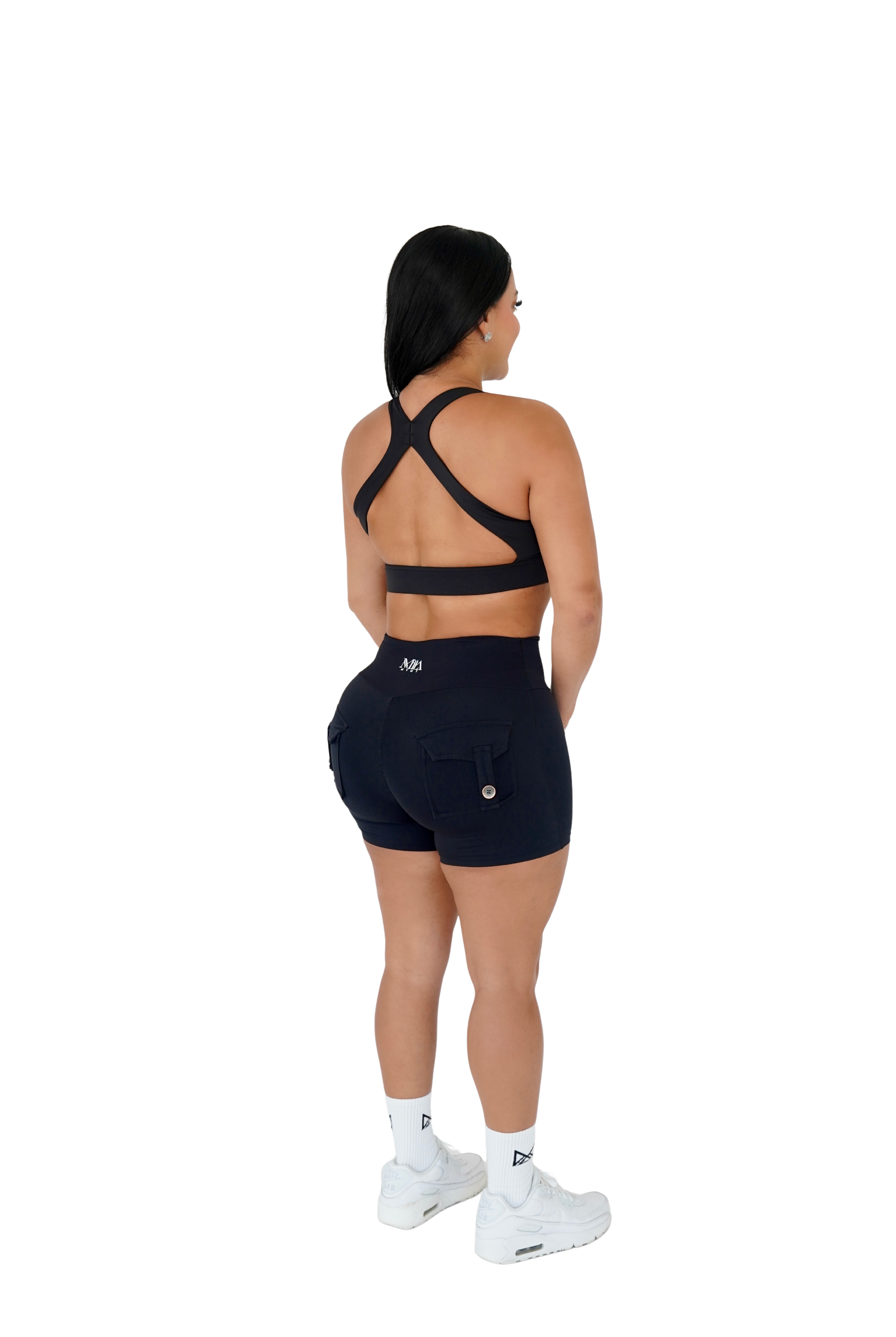 Suri Sports Bra - Black - MILA MVMT