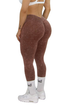 Earth Wash V-Back Scrunch & Sculpt Leggings - Brown - MILA MVMT