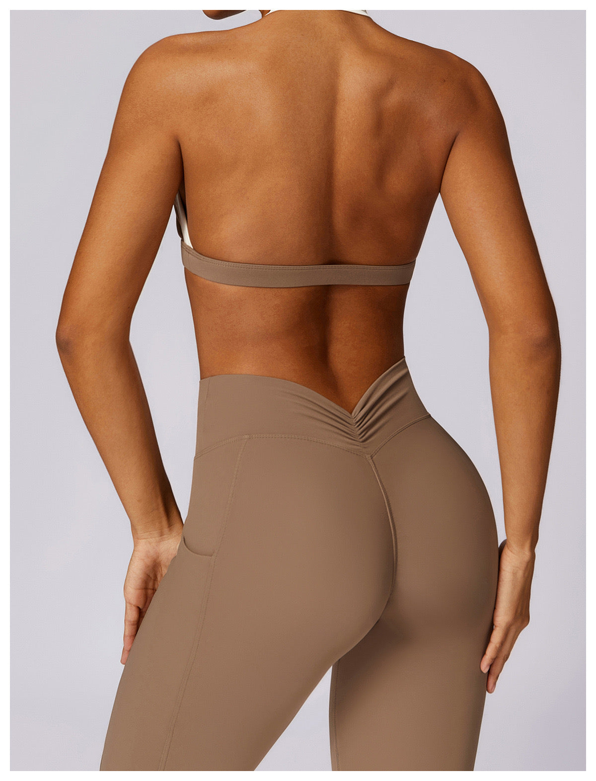 Jenna Contrast Sports Bra and Pocket Leggings Set - Caramel MILA MVMT