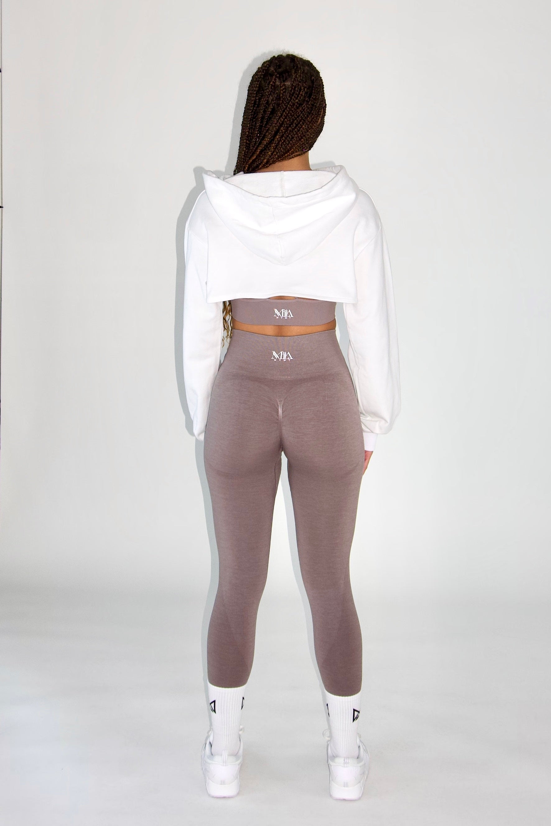 MILA MVMT Sportswear Josie Cropped Hoodie & Carli Seamless Sports Bra Black & Claire Seamless Contour Leggings Acai