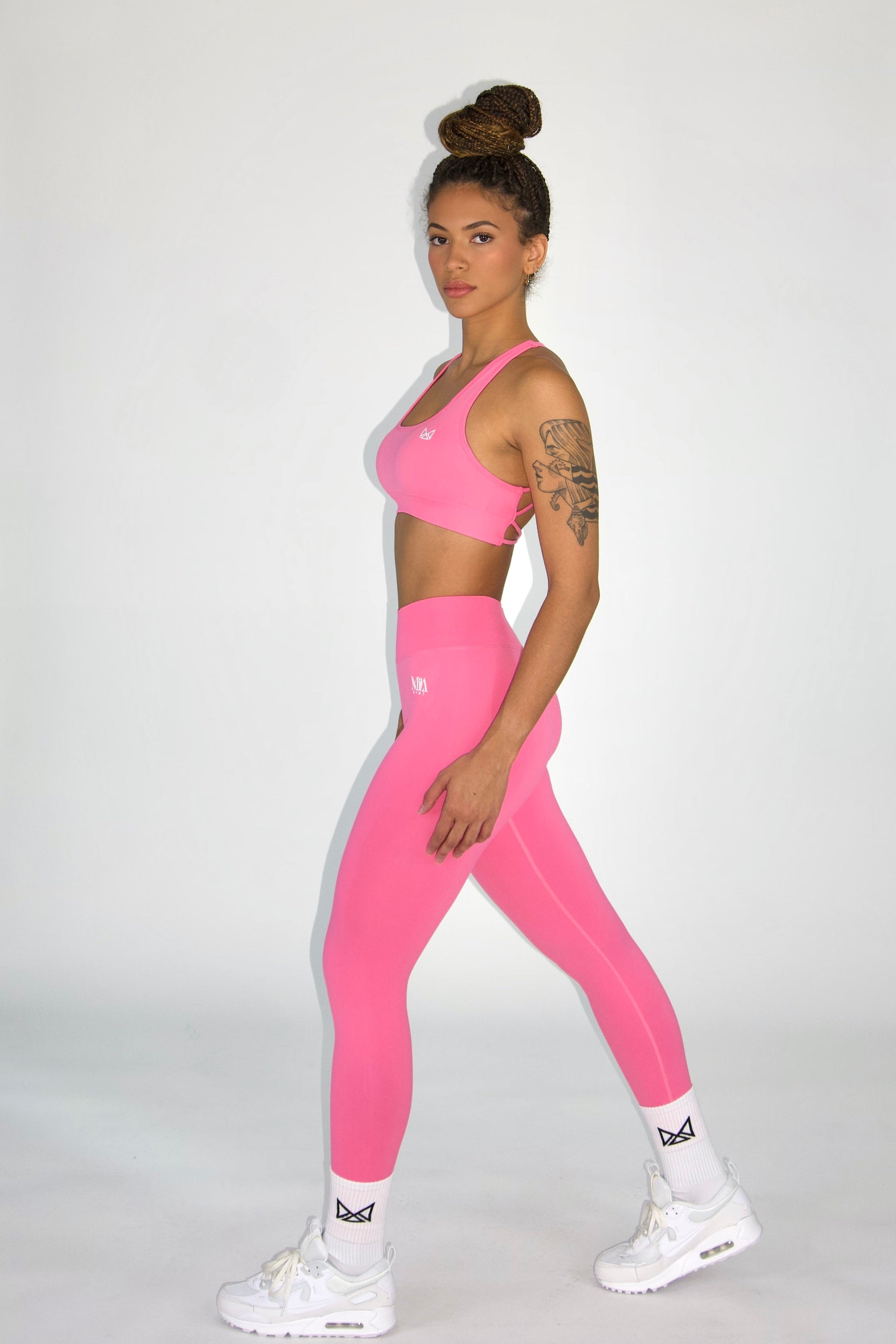 MILA MVMT Sportswear Leggings Sports Bra Set in Bubblegum Pink