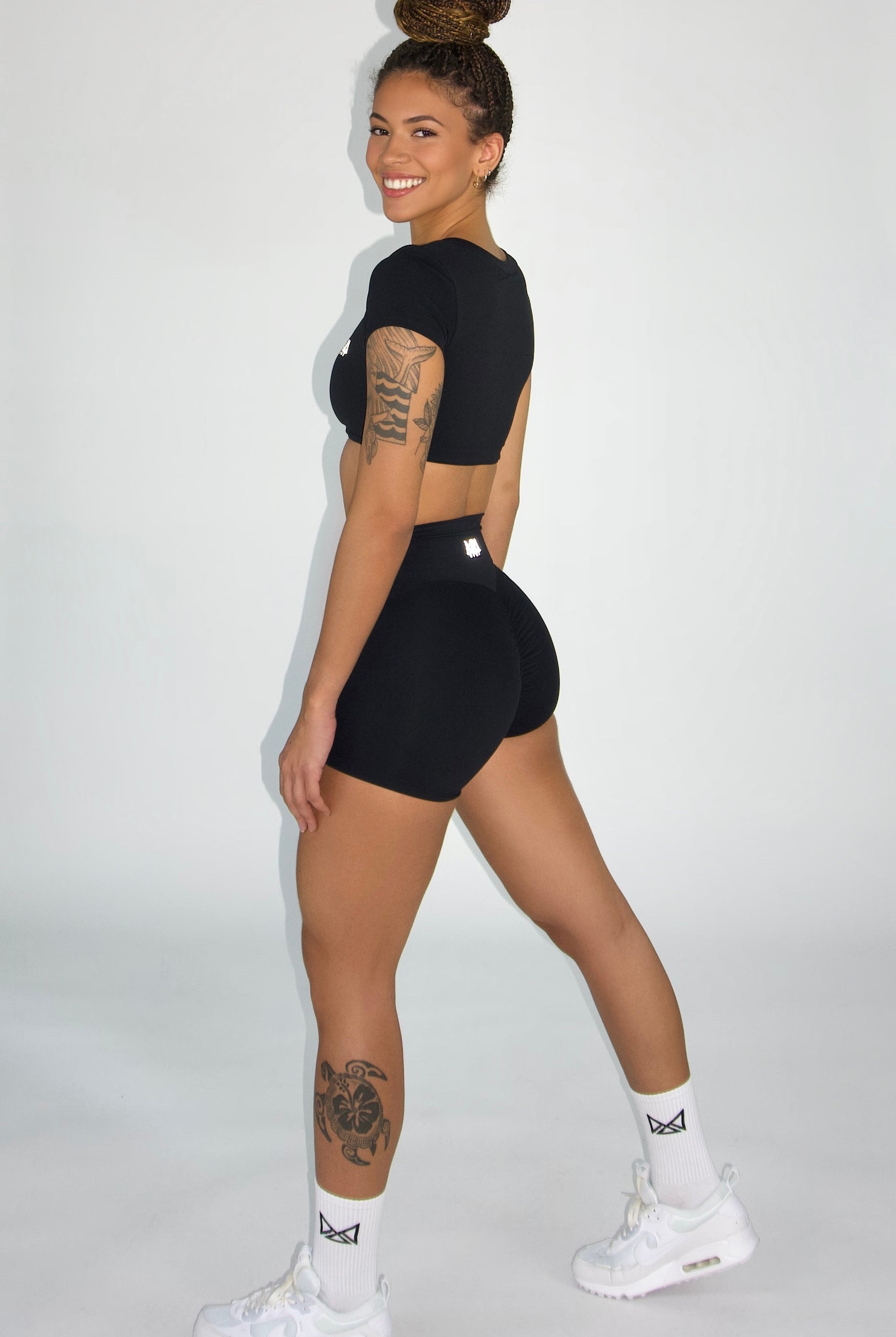 MILA MVMT Sportswear Emmie Short Sleeve Crop Top Sports Bra & Emmie Shorts Leggings Black