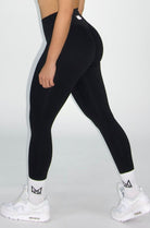 MILA MVMT Sportswear Emmie Short Sleeve Crop Top Sports Bra & Emmie Shorts Leggings Black
