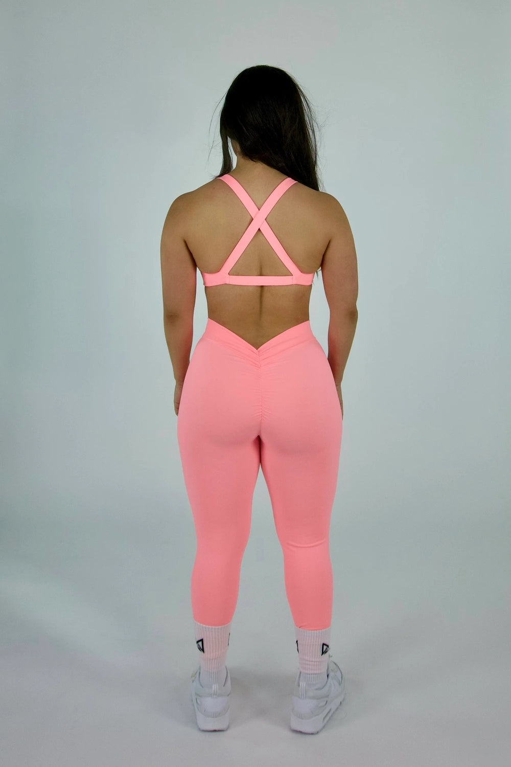 Mila MVMT Sportswear Ava Leggings V-Back Scrunch Butt Pink - Back view