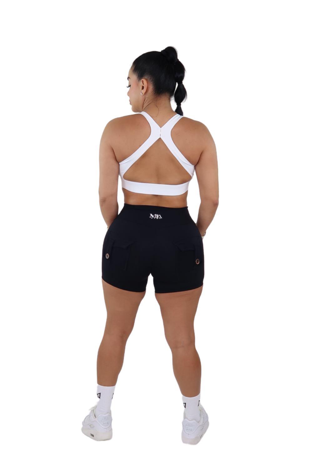 Suri Sports Bra - White - MILA MVMT